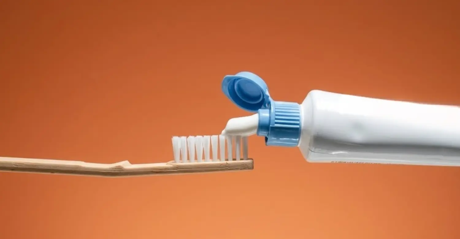 Fluoridated Toothpaste vs Fluoride Free Toothpaste 2